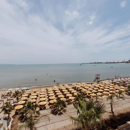 Hotel Royal G And Durrës