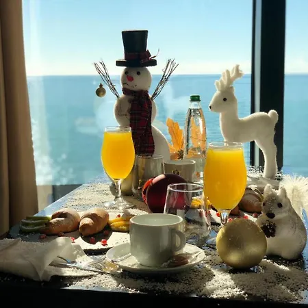 Royal G & 4 Star Hotel Durrës