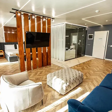 Hotel Royal G And