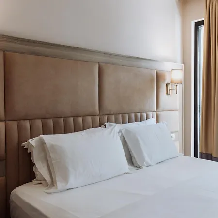 Royal G And 5* Durrës