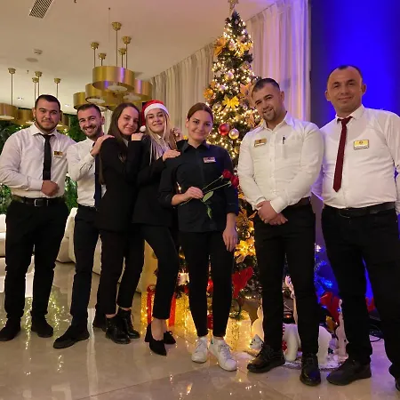 Royal G And 5* Durrës