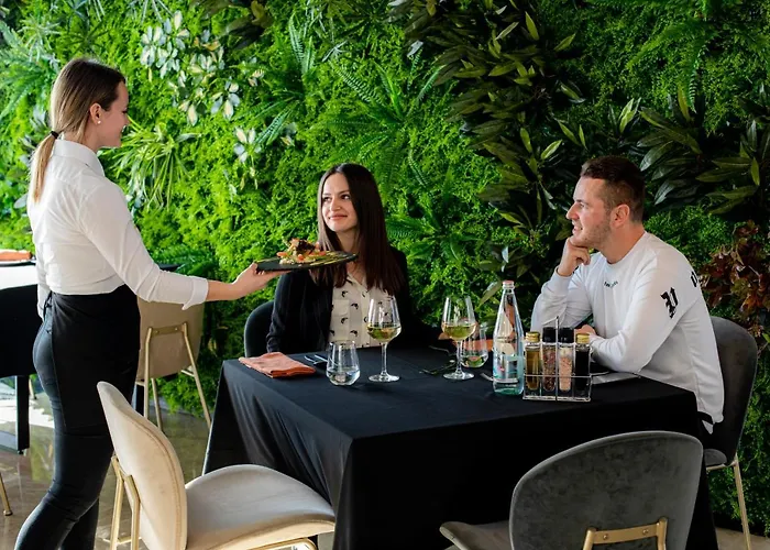 Hotel Royal G & 4 Star Durrës