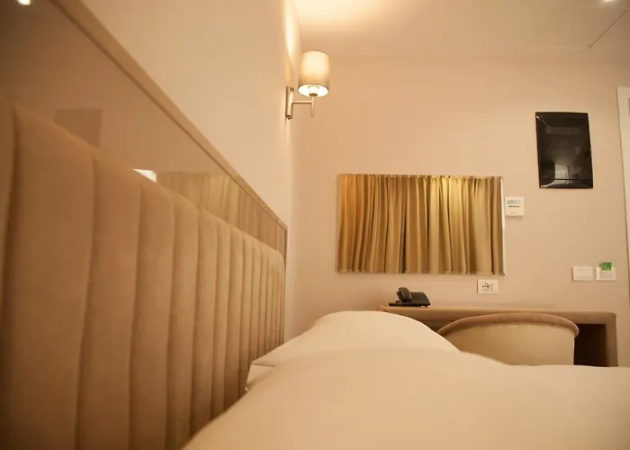 Ξενοδοχείο Royal G & 4 Star 5*