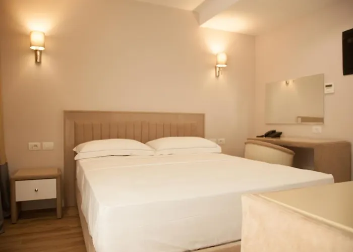 Ξενοδοχείο Royal G & 4 Star 5*